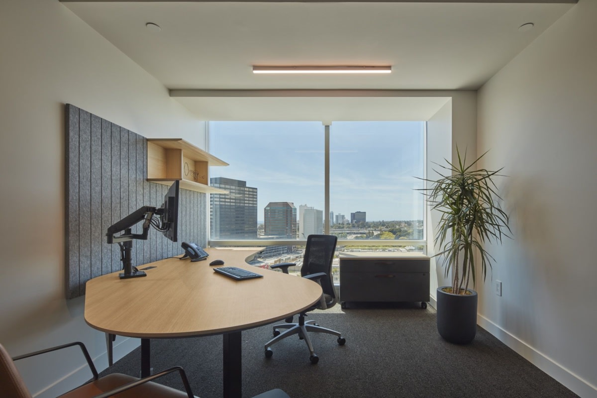 Shamrock Capital Offices - Los Angeles | Office Snapshots