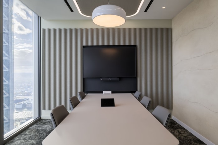 Confidential Global Insurance Firm Offices - London - 12