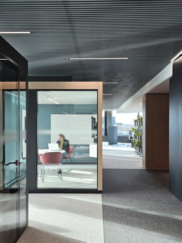 Continental Corporate Headquarters - Hanover - 13