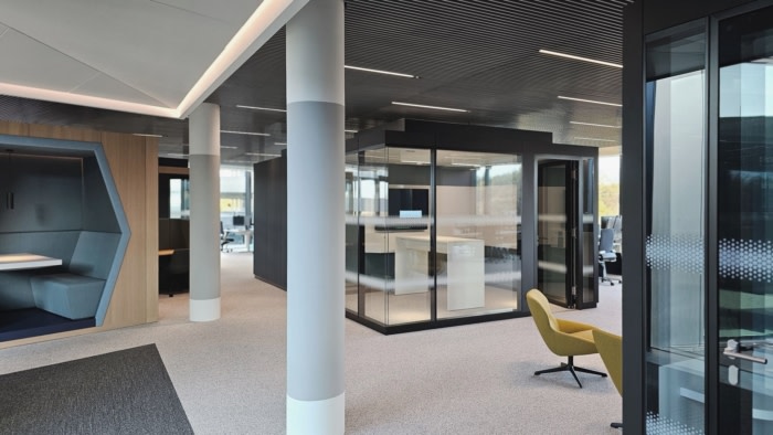 Continental Corporate Headquarters - Hanover - 15