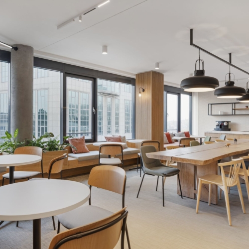 recent DLA Piper Offices – Budapest office design projects