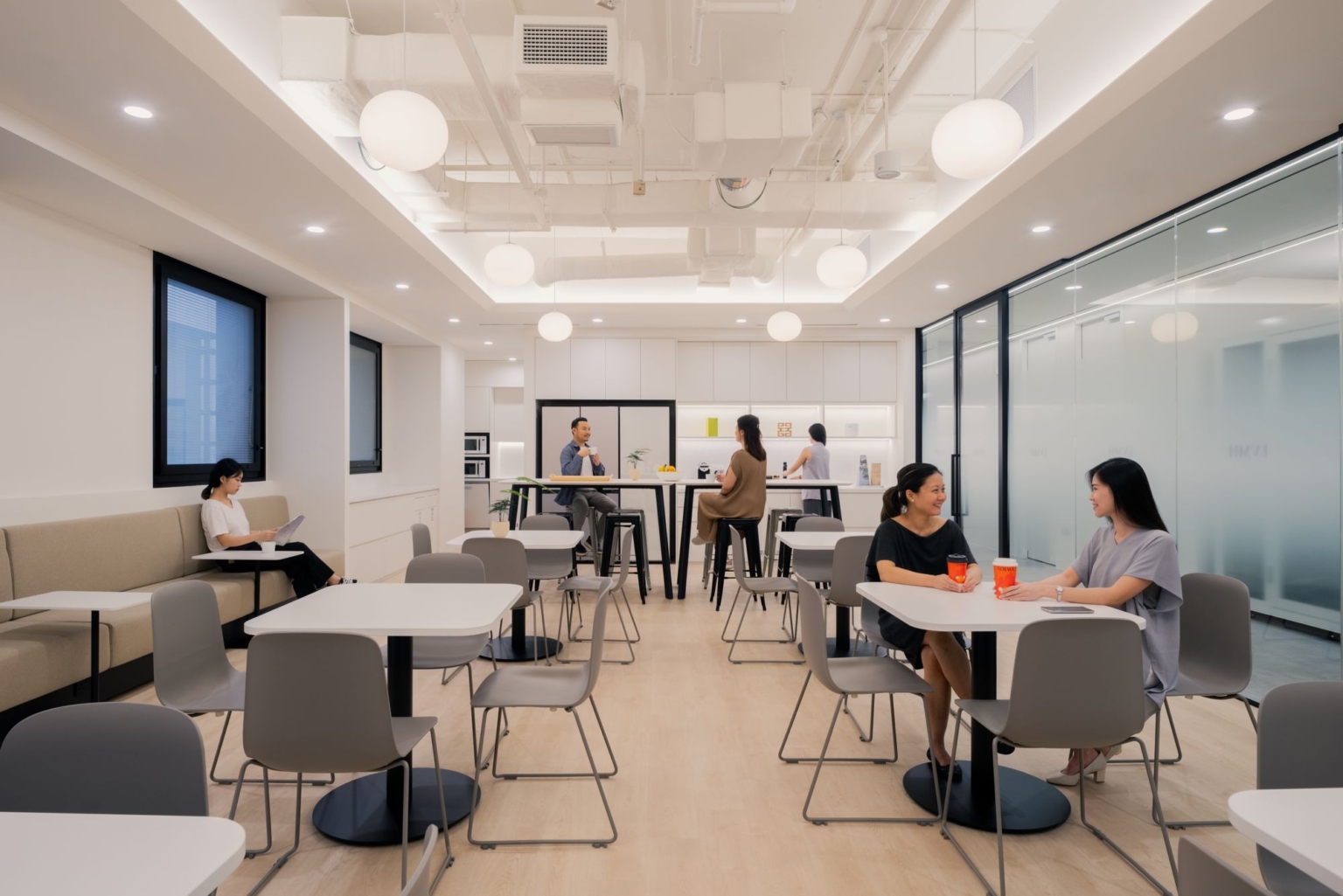 LVMH Fashion Group Offices Singapore Office Snapshots