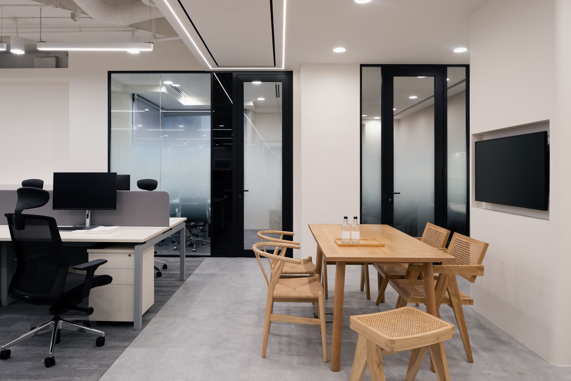 LVMH Fashion Group Offices Singapore Office Snapshots