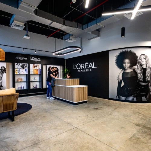 recent L’Oréal Offices – Bogota office design projects