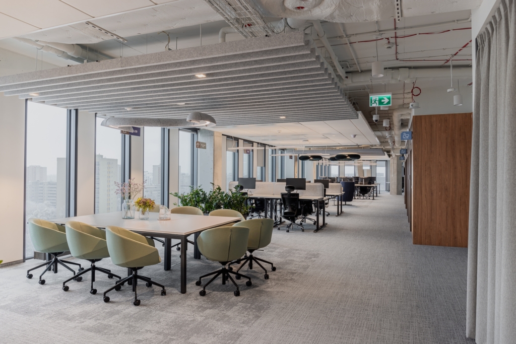 BAT DBS Poland Offices - Warsaw | Office Snapshots