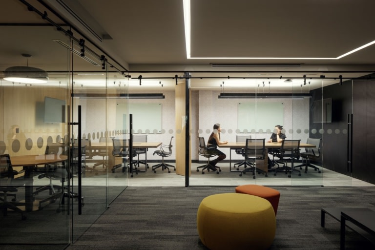 Multibanca Offices - Guadalajara | Office Snapshots