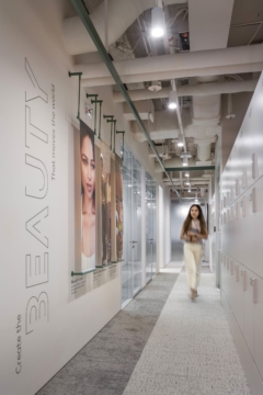 Hallway in L’Oréal Korea Offices - Seoul