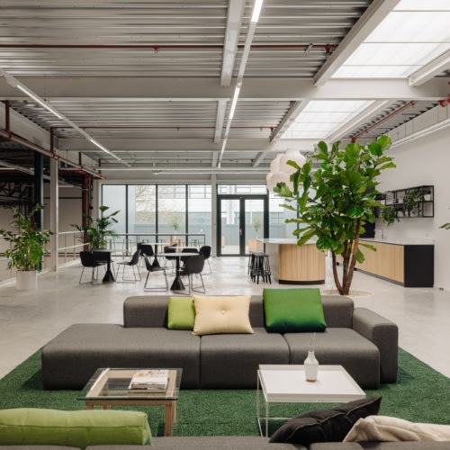 recent Benelux Office Complex – Amsterdam office design projects