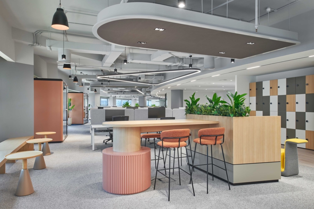 MetLife Offices - Dubai | Office Snapshots