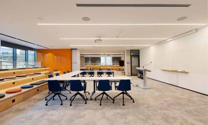 Mercedes-Benz Offices - Istanbul - 16