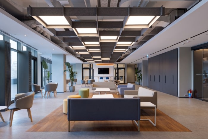 Mercedes-Benz Offices - Istanbul - 6