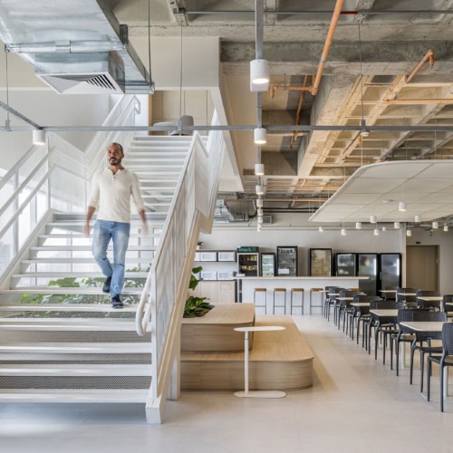 recent Renato Navarro office photography projects