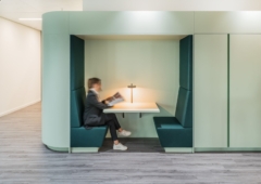 Task Light in Simmons + Simmons Offices - Frankfurt