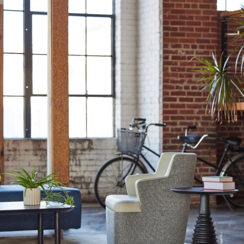 Nate & Natty Lounge - 0