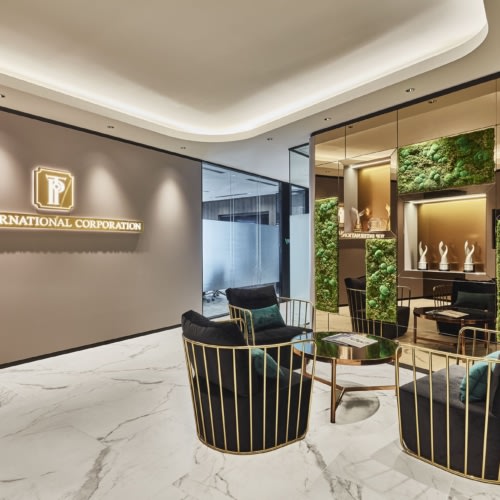 recent TOP International Holdings Offices – Singapore office design projects