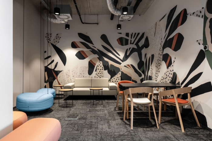 Confidential Logistics Company Offices - Warsaw - 14