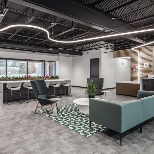 recent LHD Benefit Advisors Offices – Indianapolis office design projects