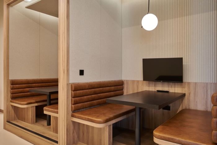 Mustard & Linen Offices - Abu Dhabi - 4