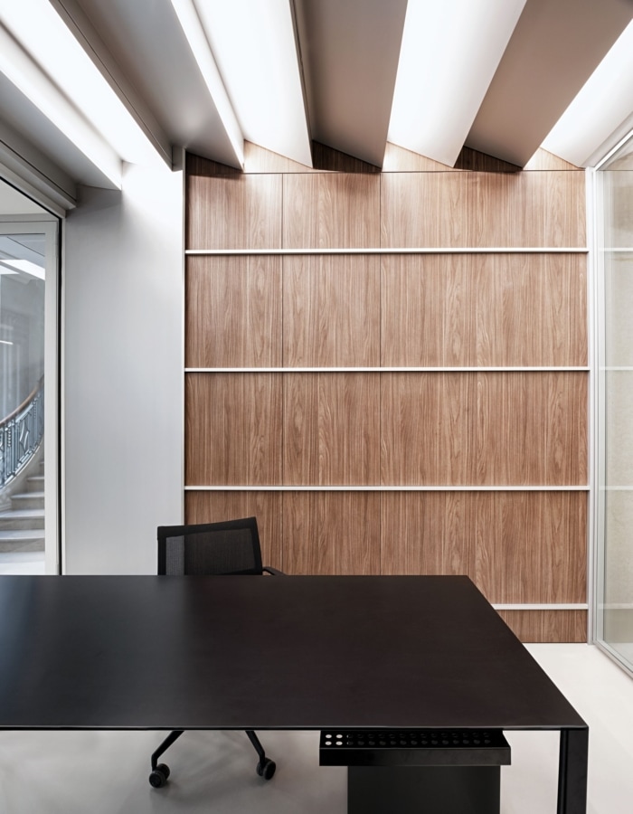 Caisse des Français de l'Étranger Offices - Paris - 5