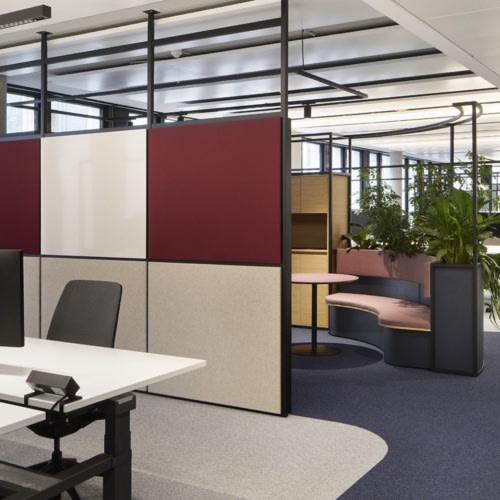 recent DLL Offices – Dusseldorf office design projects