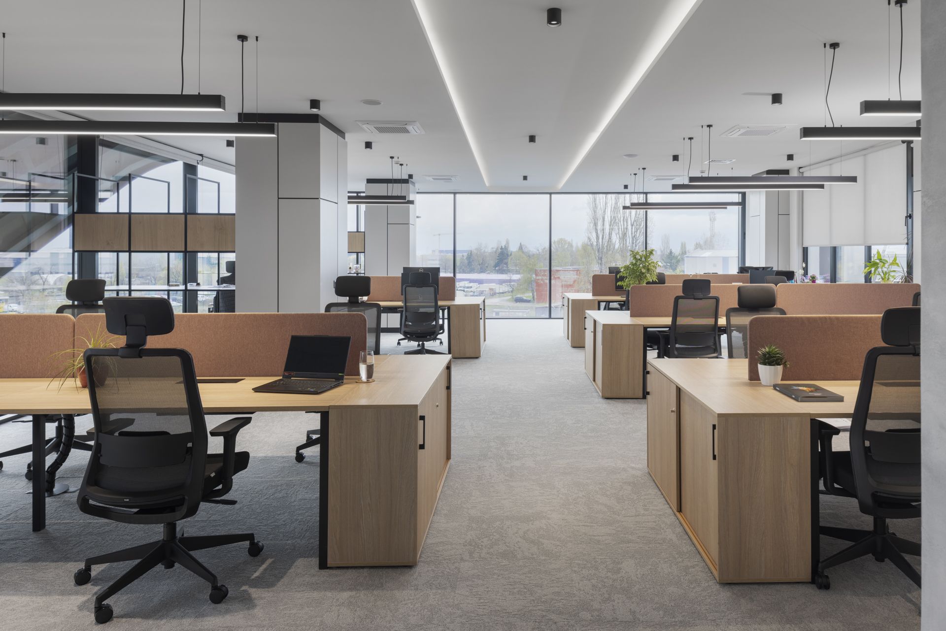 LDG Offices - Sofia | Office Snapshots