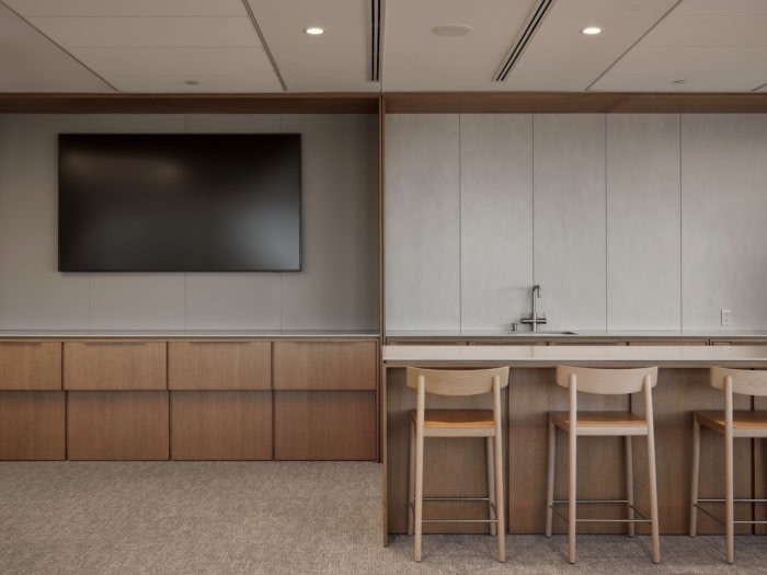 Da­vies Ward Phillips & Vineberg Offices – Montreal
