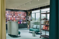 Small Open Meeting Space in Spiegel Publishing House Offices - Hamburg