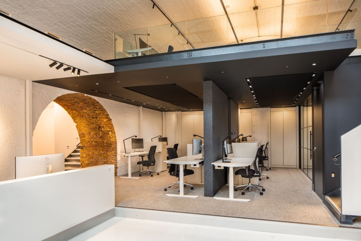 XAL Showroom and Offices - London | Office Snapshots