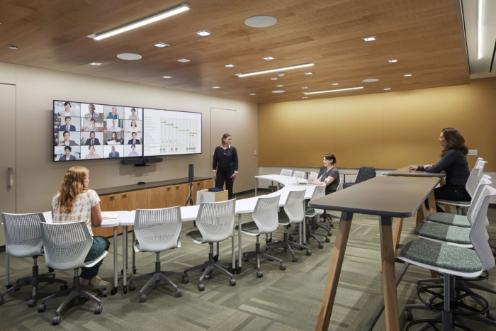 Bay Area Headquarters Authority (BAHA) Hybrid Office - San Francisco - 8