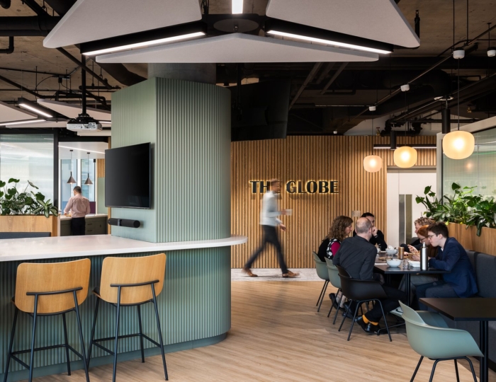 Global Commodities Trading Company Offices - London - 11