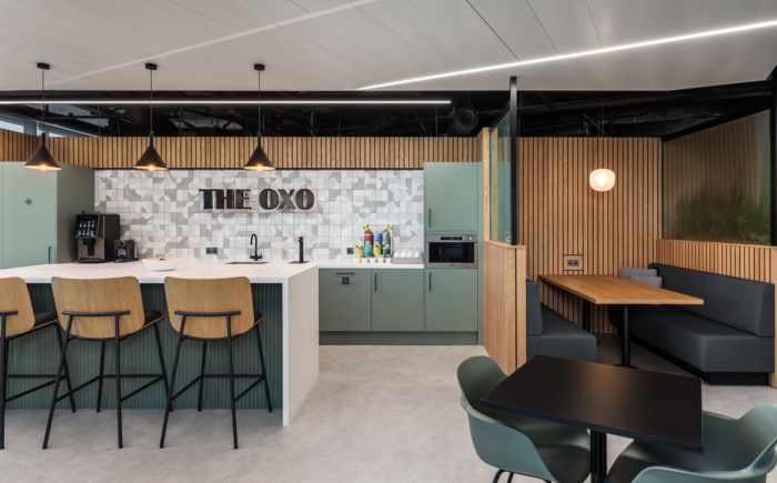 Global Commodities Trading Company Offices - London - 12