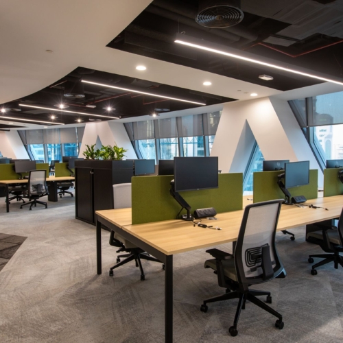 recent Oliver Wyman Offices – Doha office design projects