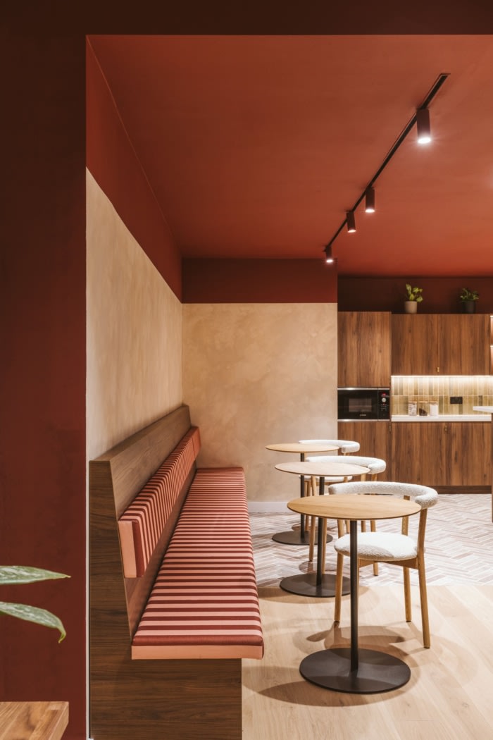 One Smart's Place Coworking Offices - London - 13