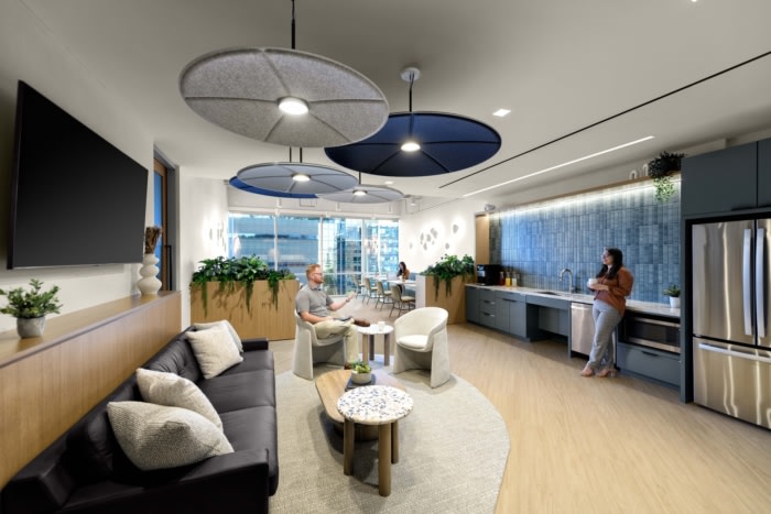 Waste Connections Level 6 Executive Suite - The Woodlands - 3