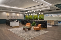 Sofas / Modular Lounge in 1 S Wacker Spec Suites - Chicago