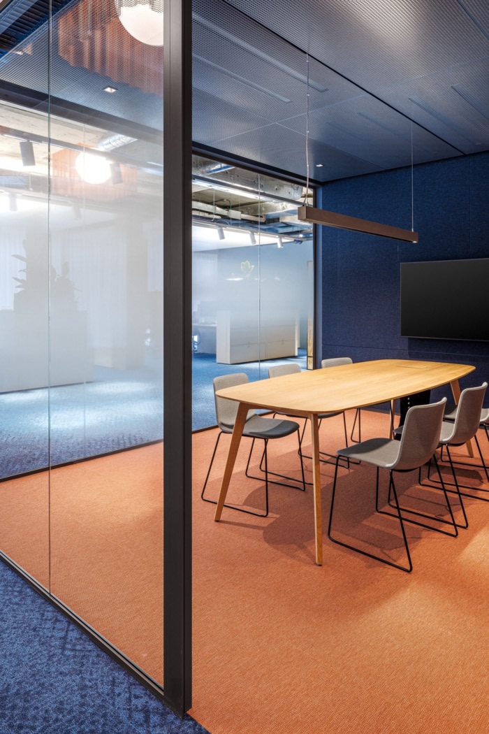 Zuger Kantonalbank Offices - Baar - 6