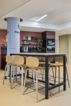 High Table in ArianeGroup Offices - Paris