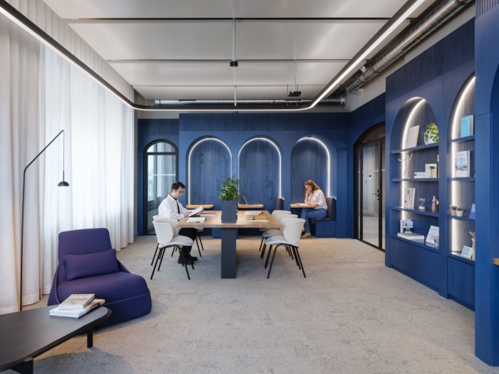 Confidential International Software Company Offices - Munich - 14