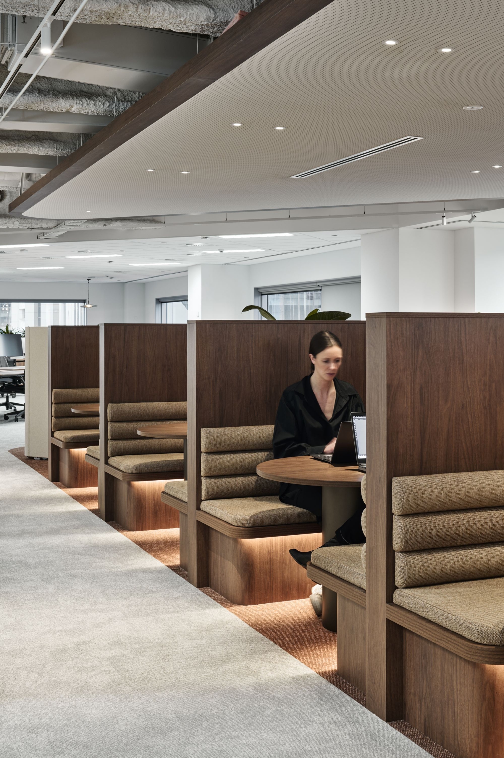 JLL Offices - Melbourne | Office Snapshots