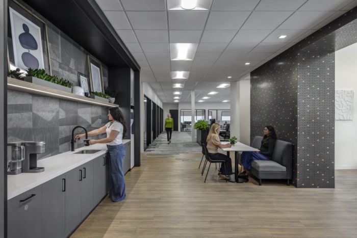 PDF Flooring Offices - Irvine - 6