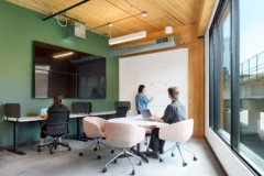 US Solar Offices - Minneapolis Task Chair in US Solar Offices - Minneapolis