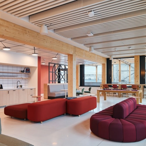 recent Confidential Technology Company Offices – Frankfurt office design projects