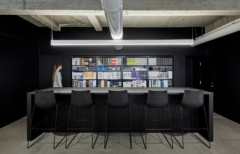 Library in Jodoin Lamarre Pratte architectes Offices - Montreal