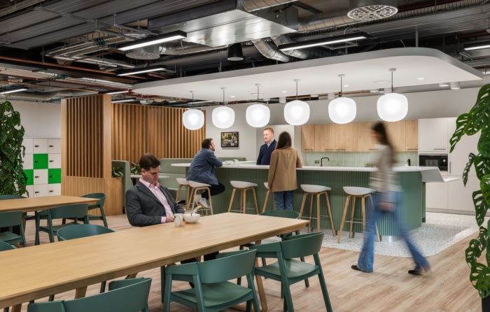 Macmillan Cancer Support Offices - London - 9