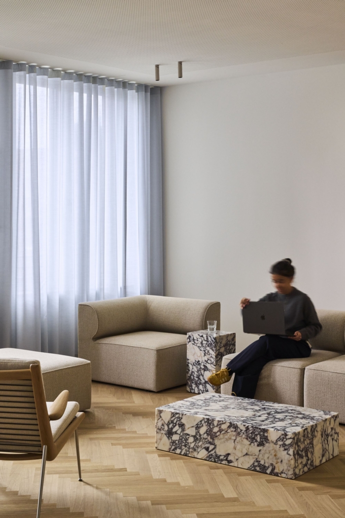 VSW AG & Co. Offices - Wiesbaden - 4