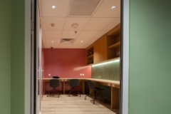 Hot Desk in Western Academy of Beijing Middle School Office - Beijing