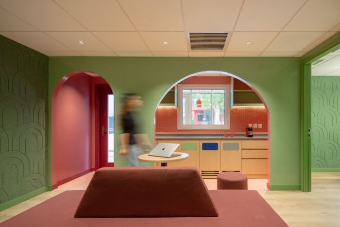 Western Academy of Beijing Middle School Office – Beijing