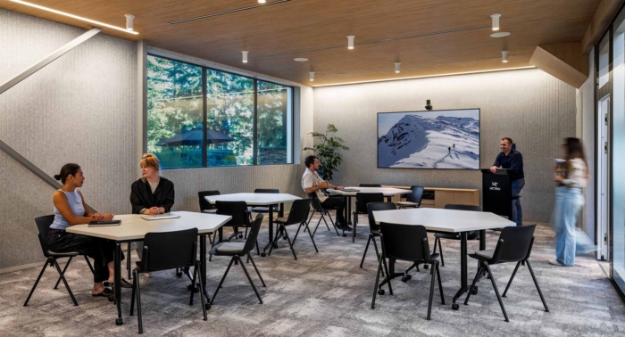 Arc’teryx 'The Nest' Office - Vancouver - 11