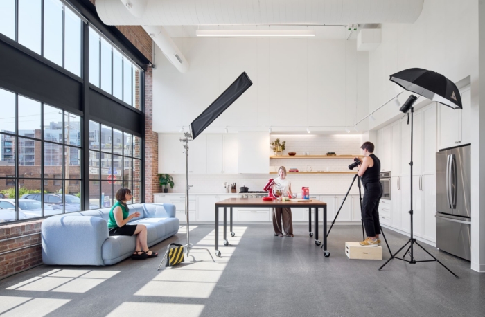 The Social Lights Office - Minneapolis - 13