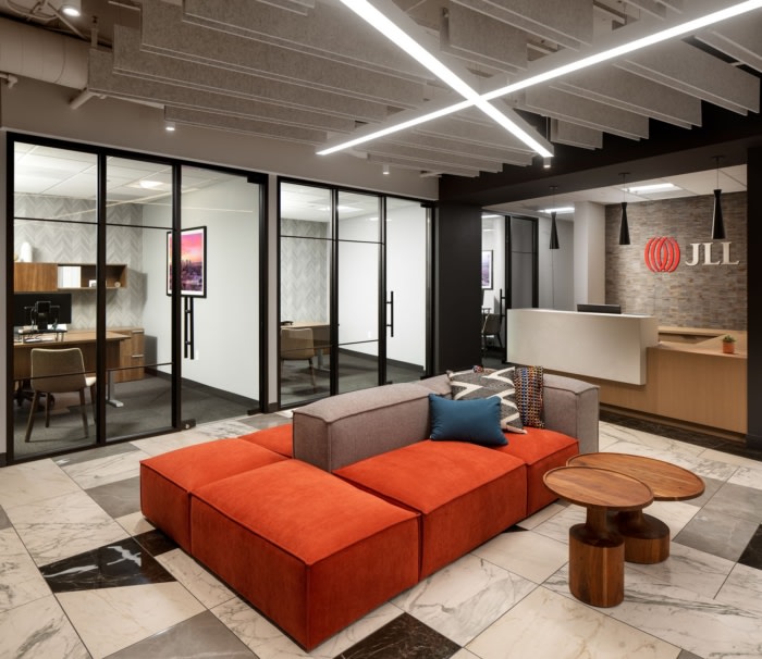 Urban Centre Leasing Office and Amenity Spaces - Tampa - 11